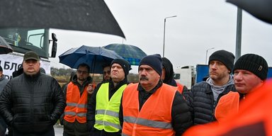 "Договоренность была сорвана": украинские водители на границе планируют голодовку (видео)