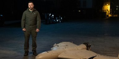 "Якщо зупините війну за 24 години": Зеленський запросив Трампа приїхати до України (відео)