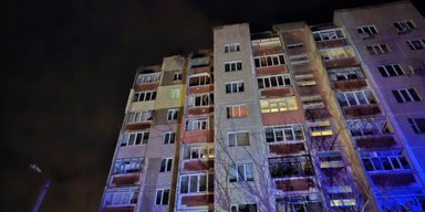 Россияне попали в жилой дом в Чернигове: часть города осталась без света (фото)