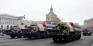 В Україні працюють над модернізацією ЗРК С-300 та "Бук", – Міноборони