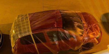Наводнение в Испании: жители привязывают машины к столбам в ожидании нового потопа (фото)