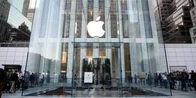 Apple стала найдорожчою компанією у світі: у скільки її оцінюють