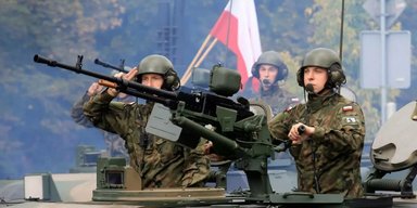 У Польщі попередили про активність військової авіації на кордоні з Білоруссю: що відомо