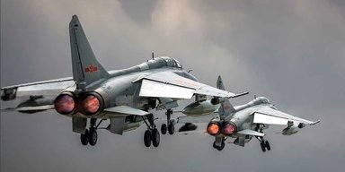 Китай стянул к Тайваню пять военных кораблей и 26 самолетов: с чем связана активность