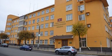 В Смоленске мужчина пытался пронести взрывчатку в управление МВД: его машину взорвали (фото)