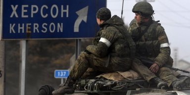 В Херсоне задерживают за случайные фото и контакты с АТОшниками, — местные жители