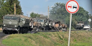 6 танків та квадроцикли: "азовці" знищили механізовану колону ЗС РФ, що штурмувала Добропілля (відео)