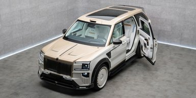 Двери как у Rolls-Royce и 1400 сил: презентован экстравагантный кроссовер Zeekr (фото)