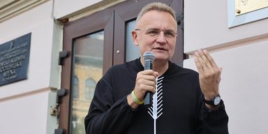 "Все считают, что мои дети со школы должны идти в армию": Садовый рассказал, где его сыновья