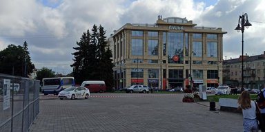 Захват автобуса в Луцке: все, что известно о террористе Максиме "Плохом" и его заложниках