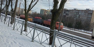 ЗС РФ збільшили кількість цивільних автівок у складі військових колон: що планує ворог (фото)