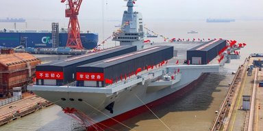 Прямий виклик США: Китай представив суперавіаносець Fujian на 100 000 тонн (відео)