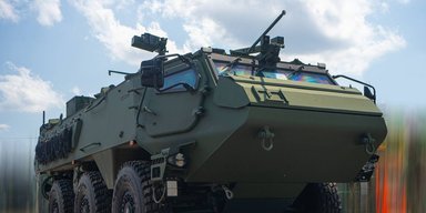 20 літаків, тисячі бронемашин: Німеччина зробила найбільше військове замовлення — Reuters