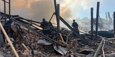 На российском заводе по производству оружия и боеприпасов произошел взрыв: что известно