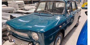 Бюджетна капсула часу: на продаж виставили найпершу Dacia в новому стані (фото)