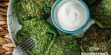 Вкусный и полезный завтрак: оладьи из шпината