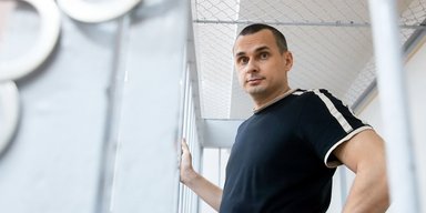 Камень +1. В Киеве презентовали книгу и фильм об Олеге Сенцове