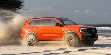 Ford представил яркого конкурента Toyota Prado с мощным дизелем (фото)