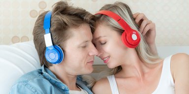 Время романтики. Onuka, Ed Sheeran, Элтон Джон — 7 нежных треков в плейлисте октября (видео)