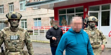 "Сприяв ухилянтам": ДБР знову затримало ексголову Рівненського ТЦК, який побив військового (фото)
