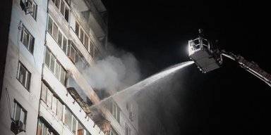 Росія ударила по багатоповерхівці в Києві: є загиблі та поранені (фото, відео)