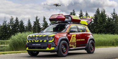 Доступний електрокар Renault перетворили на незвичне авто для зони стихійного лиха (фото)