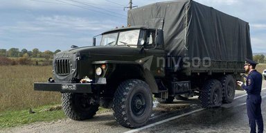 В Чечне расстреляли грузовик с росгвардейцами: что известно (видео)
