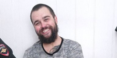 Z-блогер "Тринадцатый" Гузенко, которого задержали в России, отказался подписывать контракт с МО РФ
