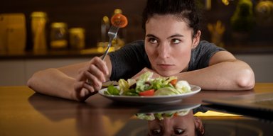 Як зменшити тривогу та депресію: 6 ефективних продуктів для здорової психіки