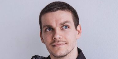 Мужчина посмеялся над вором: тот обокрал его машину, но не учел один нюанс (видео)