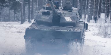 Ремонт українських танків Leopard 2 у Литві: заводи зіткнулися з дефіцитом деталей, — ЗМІ