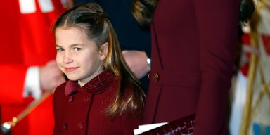 Семейное сходство: чем принцесса Шарлотта так похожа на принцессу Анну