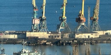 Взрыв огромной мощности: в Крыму могли повредить еще один корабль РФ, — Гуменюк (видео)