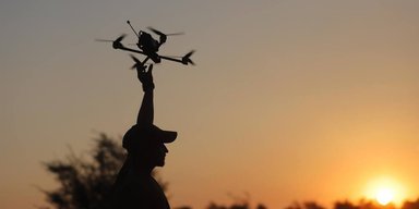 Дрон зірвав підготовку до "виборів" на Донбасі, уразивши авто з бюлетенями (відео)