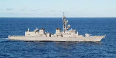 Впервые за 70 лет японский военный корабль Sazanami зашел в спорные воды вблизи Китая