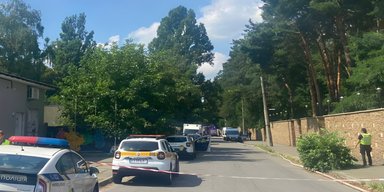 У Петропавлівській Борщагівці в будівлі МВС вибухнув снаряд: є жертви, — ЗМІ