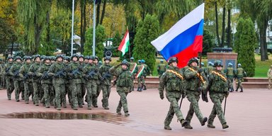 В Беларусь прибыли подразделения ВС РФ для "военных учений": что произошло на границе НАТО (фото)