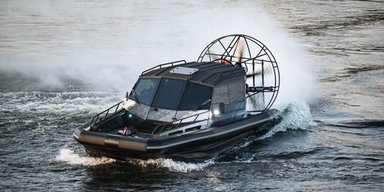 Под Москвой перевернулась лодка с родственником Путина: есть погибший (фото)