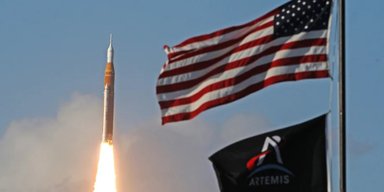 NASA втратило зв'язок з астронавтами місячної місії "Артеміда-2": це не всі проблеми (відео)