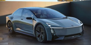 Новая Toyota Corolla 2026 претерпела кардинальные изменения: первые фото и подробности