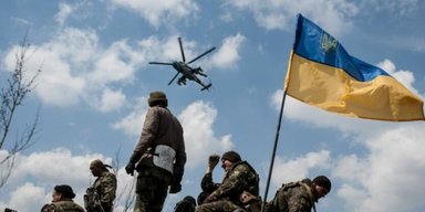Україна скоротить видатки на оборону: що це означає, — ексрадник президента (відео)