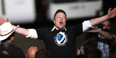Тролль, миллиардер, красавец. Может ли Маск стать президентом США после покупки Twitter?
