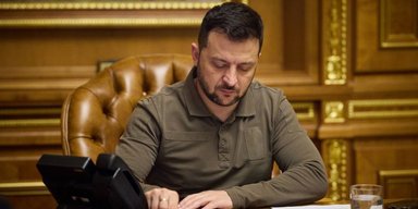 Зеленський підписав закон про повернення повноважень НАБУ та САП