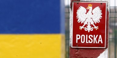 Удаль казацкая и гордость шляхетская. Почему украинцы умудряются ссориться с поляками в самое неудачное время