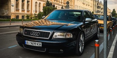Их выпустили всего 2000: в Киеве заметили роскошный заряженный Audi (фото)