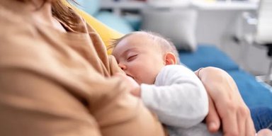 19-річна українка "умисно не годувала" власну доньку: що відомо про смерть немовляти