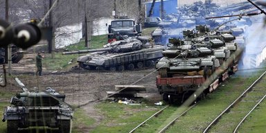 РФ готовится к обороне Крыма: перебрасывают танки в Евпаторию, — АТЕШ (фото)