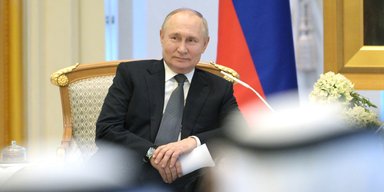 Встречи месячной давности выдает за новые: соцсети в РФ подловили Путина на "консервах" с аудиенциями