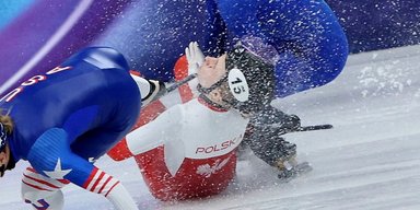 Олимпиада 2026: польская спортсменка едва не осталась без глаза во время гонки
