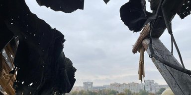 Удар по пологовому у Сумах: у ДСНС показали, як він виглядає після атаки дрона (відео)